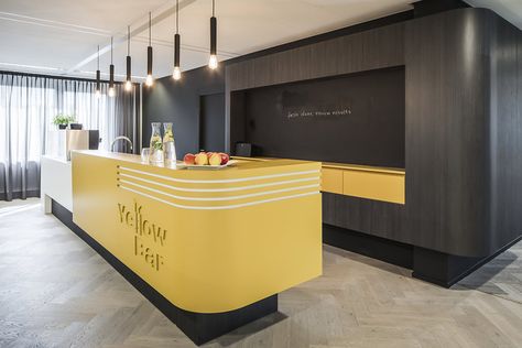 Yellowtail Offices - Naarden - Office Snapshots Lobby Designs, Office Reception Design, Yellow Office, Lobby Interior Design, Reception Desk Design, Bank Design, Reception Counter, Dental Office Design, Lobby Interior