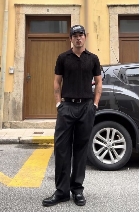 Black Slacks Outfit Men, Black Pantalon Outfit, Semi Formal Men Outfit, Pantalon Outfit, Black Slacks Outfit, Grad Fits, Scorpio Mars, All Black Outfit For Work, Outfit Pantalon