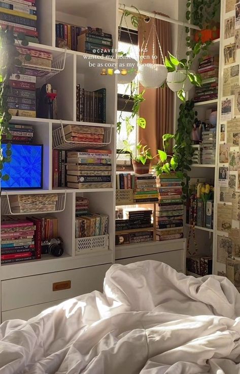 Reader Aesthetic Bedroom, Small Bedroom Ideas With Bookshelves, Bed In Bookshelf, Bedroom With Bookshelf Ideas, Bedroom Decor Bookshelves, Aesthetic Room With Bookshelf, Small Room With Bookshelves, Bookshelf Corner Bedroom, Book Nerd Room Aesthetic