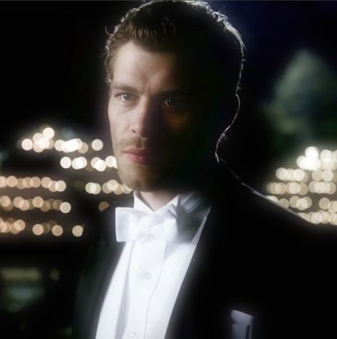 niklaus mikaelson
klaus mikaelson 
the vampire diaries 
the originals
tvdu
hybrid American Tv Show, Niklaus Mikaelson, Tv Show Genres, Klaus Mikaelson, Vampire Diaries The Originals, The Vampire Diaries, Celebrity Photos, The Vampire, Vampire Diaries