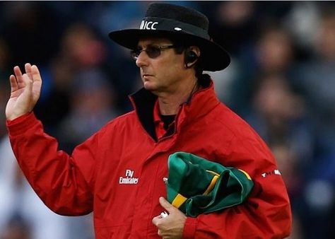 ICC has appointed quarterfinal matches officials (On-Field, Third and Fourth umpires, Match Referee) for 2015 cricket world cup. QF to play from 18 to 21 March. Cricket Umpire, Sydney Cricket Ground, Cricket Ground, Icc Cricket, Cricket World Cup, Cricket News, Semi Final, World Cup, Baseball Cards