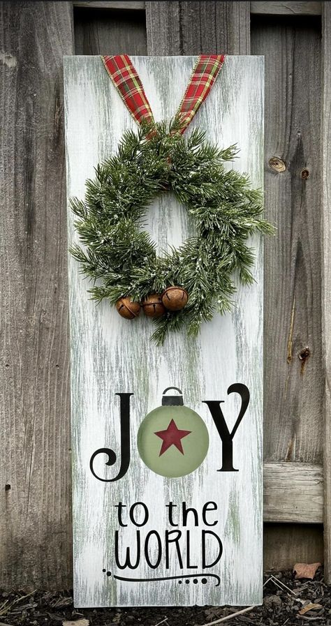 Joy Wooden Signs Christmas Crafts, Wooden Signs Christmas, Christmas Signs Wood Front Porches, Signs Christmas, Christmas Wooden Signs, Christmas Canvas Art, Doors Repurposed, Pallet Designs, Christmas Front Porch