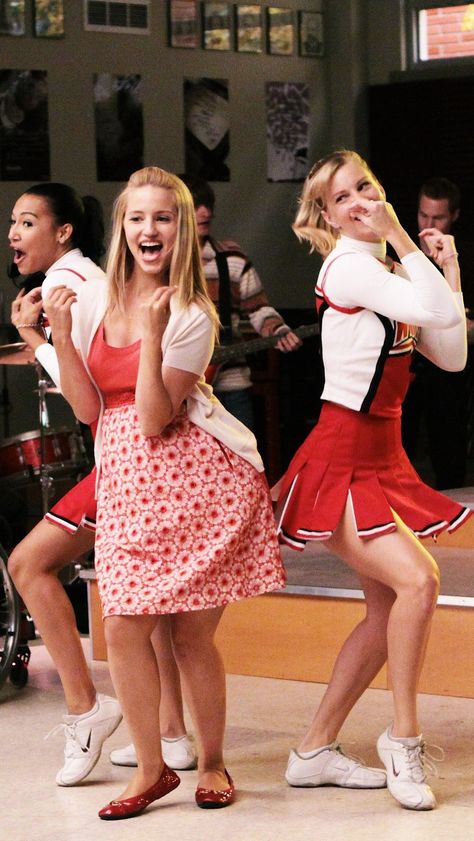 Quinn Fabray Season 1, Heather Elizabeth Morris, Glee Season 1, Glee Episodes, Diana Agron, Glee Quotes, Glee Fashion, Heather Morris, Quinn Fabray