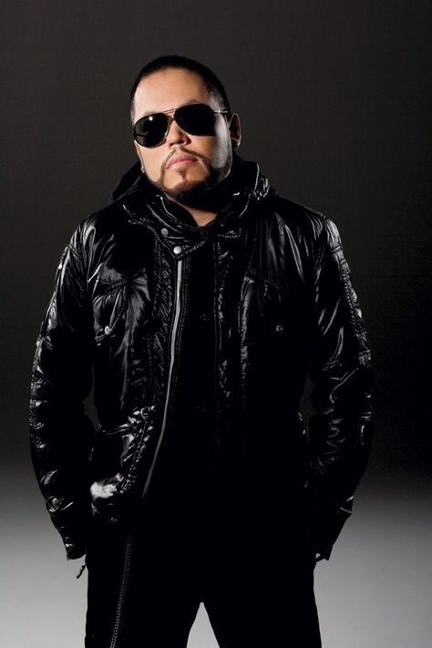 Kumbia All Starz  (A.B. Quintanilla) Ab Quintanilla, Selena Music, Selena Perez, Chris Perez, Selena Q, Chanel Art, Latino Men, Selena Quintanilla Perez, Female Artist