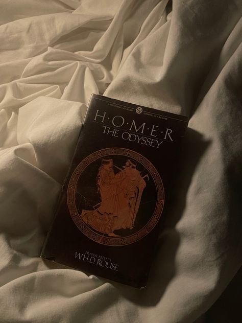 Homer The Odyssey, Dakota Warren, Reading Books Aesthetic, Greek Mythology Books, The Secret History Aesthetic, Homer Odyssey, Mythology Books, Greek Mythology Gods, Reading Aesthetic