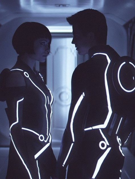 Tron Legacy Aesthetic, Tron Art, Tron Uprising, Tron Legacy, Post Apocalyptic Fashion, Apocalyptic Fashion, Film Poster Design, Neo Noir, Photo Series