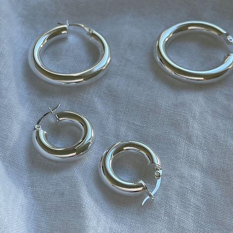 Medium Thick Silver Hoop Earring Hoop Earrings Clasp Hoop Earrings Sterling Silver Chunky 925 Sterling Solid Silver Hoops Everyday by Tenedosjewellery on Etsy Silver Hoop Earring, Homemade Earrings, Earring Hoop, Medium Hoop Earrings, Hoop Earrings Silver, Earrings Everyday, Crystal Hoop Earrings, Earrings Hoop, Large Hoop Earrings