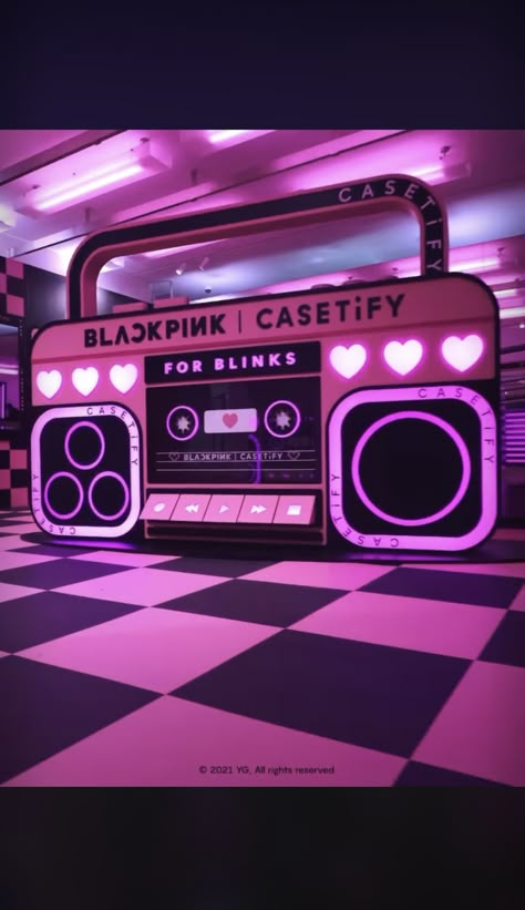 Pink Dj Booth, Pink Club Aesthetic, Retro Event, Barbie Decorations, Recording Booth, Pink Club, Glam House, Vogue Photo, Neon Box