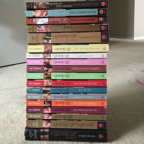 Gossip Girl Books (I don't have any of them so any will do) Gossip Girl Book, Waldorf Reading, Film Recommendations, Girly Movies, Unread Books, Top Books To Read, Top Books, I Love Reading, Reading Journal