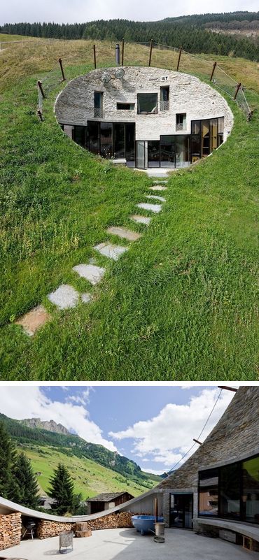 :O YES Case Sotterranee, Therme Vals, Underground Homes, Unusual Homes, Passive Solar, Earthship, House Inside, Unique Houses, Design Exterior