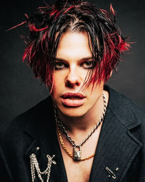 Yungblud Red Hair, Dominic Harrison, Young Blood, Low Life, Emo Guys, Portrait Photoshoot, Creative Portraits, Pop Star, Celebrity Crush