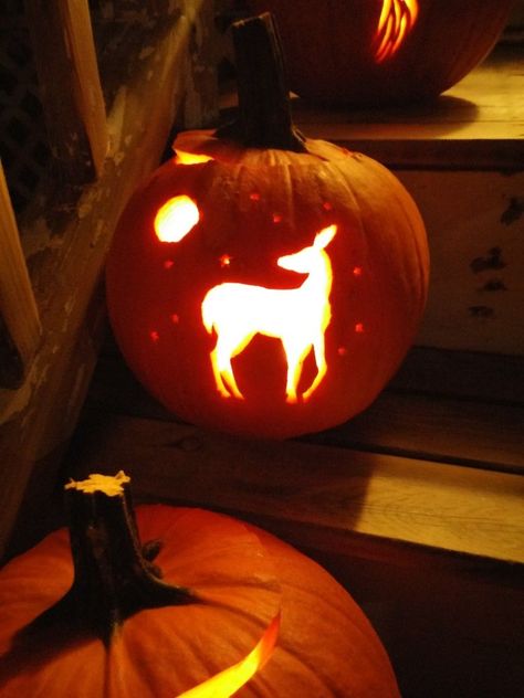 Pumpkin Carving Ideas Deer, Deer Pumpkin Carving Ideas, Deer Pumpkin Carving, Deer Pumpkin, Pumpkin Etching, Pumpkin Carve, Fall Harvest Party, Creative Pumpkin Carving, 90s Fashion Outfits Hip Hop Party