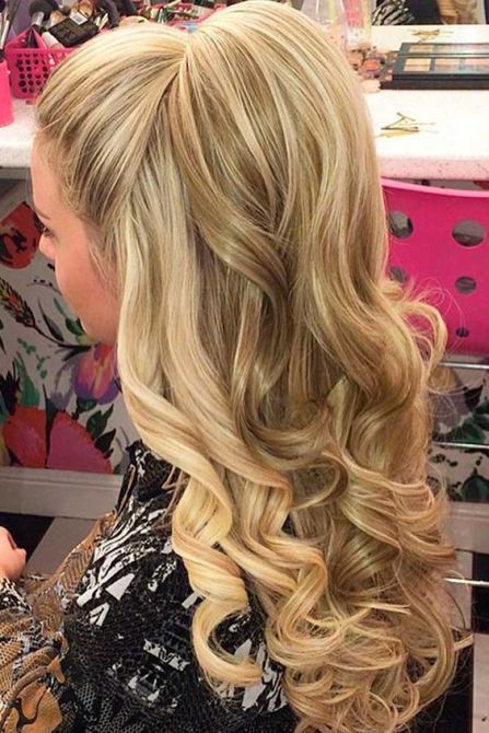 20 New Years Eve Hairstyles Perfect For Any NYE Party Curly Homecoming Hairstyles, Down Hairstyles For Long Hair, Pageant Hair, Curled Hair, Balayage Blonde, Prom Hairstyles For Long Hair, Hair Done, 100 Human Hair Wigs, Long Blonde