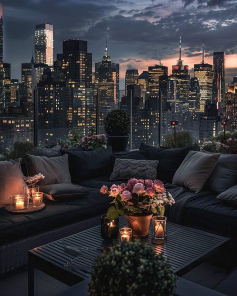 Balcony Ideas Apartment Luxury, City Apartment At Night, Nyc Apartment Aesthetic Bedroom, Nyc Rooftop Aesthetic, Chicago Apartment Aesthetic, Nyc Apartment Aesthetic, Penthouse Balcony, Old Money Interior Design, Old Money Interior