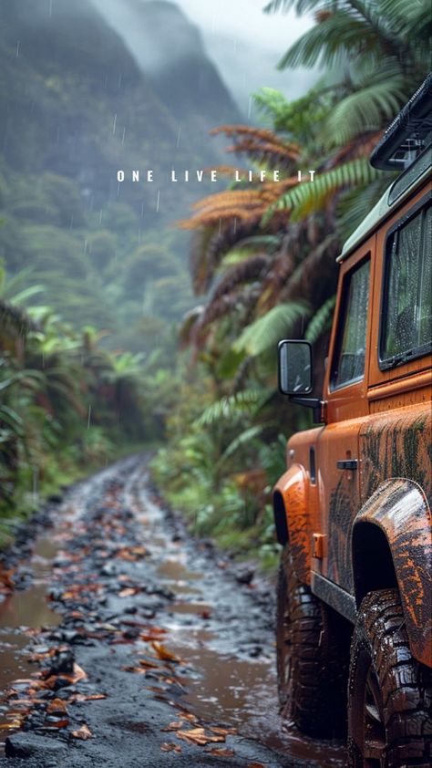 Defender Wallpaper Iphone, Crazy Wallpaper Iphone, Offroad Photography, Free Wallpaper For Iphone, Mobil Off Road, Car Trunk Storage, Free Wallpaper Backgrounds, Iphone Wallpaper For Guys, Iphone Dynamic Wallpaper