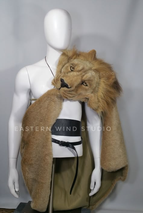 Lion Pelt Cloak, Lion Skin, Slappy The Dummy, Look Hip Hop, Lion Mask, Fantasy Furniture, Concept Art Character, Fantasy Costumes, Fantasy Armor