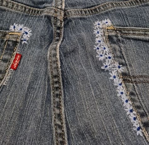 How To Mend Jeans With Embroidery, Ripped Jean Repair, Repairing Clothes With Embroidery, Mending Jeans With Embroidery, Boro Jeans Repair, Jean Rip Repair Embroidery, Jean Rip Repair, Patching Clothes With Embroidery, Visible Mending Jeans Back Pocket