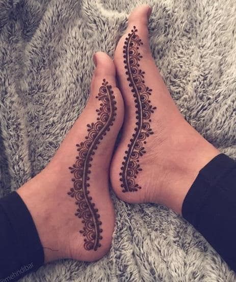 Simple And Beautiful Mehndi Designs, Leg Mehendi Design, Foot Mehndi, Beautiful Mehndi Designs, Simple Mehendi Designs, Leg Mehndi, Foot Henna, Legs Mehndi Design, Mehndi Ceremony