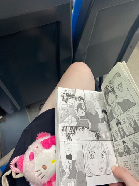 Train aesthetic Shojo Anime Aesthetic, Shoujo Girl Life Aesthetic, Otaku Girl Aesthetic, Shojo Girl Aesthetic, Shojo Aesthetic, Shoujo Life, Naomi Watanabe, Shojo Girl, Shoujo Aesthetic