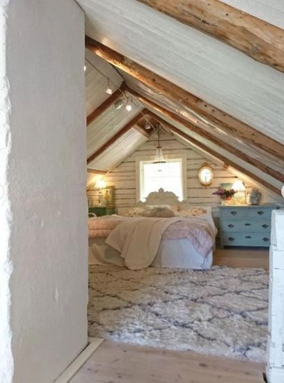 Cozy Attic Bedroom Slanted Walls, Small Attic Ideas Low Ceilings, Bedroom Slanted Walls, Small Attic Ideas, Roof Room, Cozy Attic Bedroom, Pool And Pool House Ideas, Low Ceiling Attic, Cozy Attic