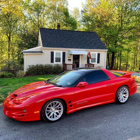 Mass 187 on Instagram: “Golden hour 🌡🌡🌡_____________________________________________________________ #transam #fbody #firehawk #firebird #pontiac #formula #ws6 #ss…” Firebird Pontiac, Firebird Formula, Bike Pictures, Pontiac Firebird Trans Am, Pontiac Cars, Dream Cars Jeep, Fast Car, Cool Car Pictures, Custom Harleys