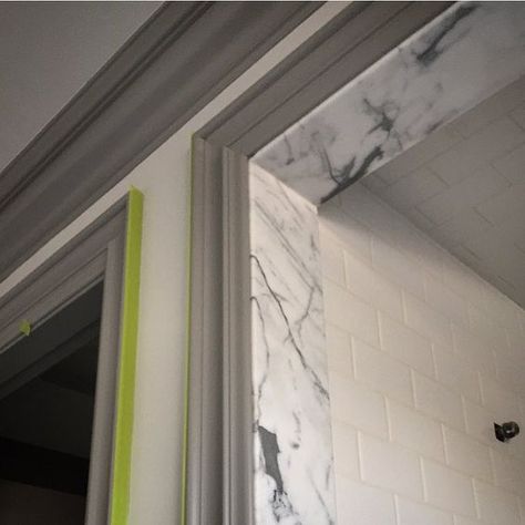 marble shower jamb via @namdangmitchell insta Interior Door Trim Ideas, Window Jamb, Tile Accent Wall, Bathroom Marble, Shower Wall Tile, Stone Shower, Marble Frame, Door Jamb, Marble Showers