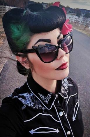 Gothabilly Wedding, Psychobilly Hair, Motorcycle Festival, Rockabilly Makeup, Psychobilly Fashion, Goth Wardrobe, Vintage Hairstyle, Future Aesthetic, Random Fashion