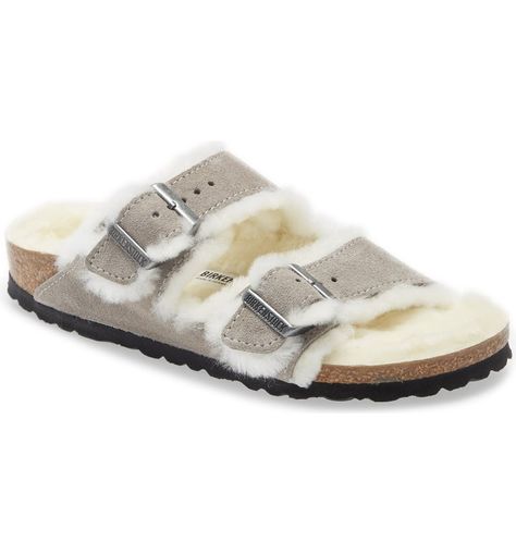 An Editor Favorite Slipepr: Birkenstock Arizona Genuine Shearling Slide Sandal Socks And Sandals Outfit, Birkenstock Shearling, Shoes Birkenstock, Fall Shoe, Sandals Outfit, Trending Sandals, Black Dress Shoes, Birkenstock Sandals, Fashion Runway