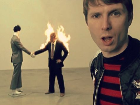 Franz Ferdinand - Do you want to Franz Ferdinand Band, Alex Kapranos, Franz Ferdinand, Draw Your Oc, Austria Hungary, Reaction Gifs, Music Icon, Stickers Online, Post Punk