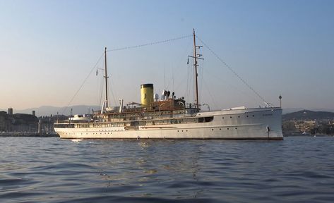 Historic SS Delphine Steam-Powered Boat for Sale - Luxatic Sail Ships, Big Yachts, Power Boats For Sale, Alaska Fishing, Boat Model, Classic Yachts, Boat For Sale, Boat Stuff, Classic Boats