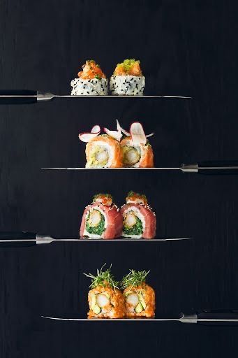 Japanese Food Photography, Asian Food Photography, Sushi Roll Recipes, Sushi Menu, Food Photoshoot, Sushi Art, Sushi Set, Sushi Chef, Food Content