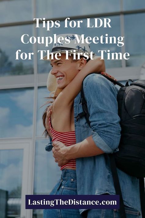 Meeting Boyfriend For The First Time, Meeting Boyfriend After Long Time Quotes, Meeting Ldr Boyfriend, Couple First Meeting, Meeting At The Airport Couple, Meeting Boyfriend After Long Time, Picking Boyfriend Up From Airport Ideas, Welcome Sign Airport Boyfriend, Gift Ideas For Boyfriend First Meet