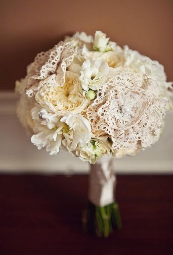 Do you love lace? Romantic Lace Wedding Inspiration is on the blog today! Check it out! Lace Diy Projects, Wedding Bouquet Fake Flowers, Lace Bouquet, Ribbon Flower Tutorial, Diy Flores, Diy Wedding Bouquet, Wedding Fabric, Diy Bouquet, Ribbon Flowers