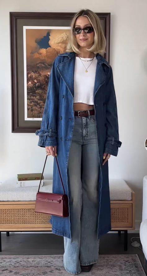 70s Trench Coat Outfit, Winter Afternoon Tea Outfit, West Coast Winter Outfits, Jeans Trench Coat Outfit, Long Denim Coat Outfit, Jean Trench Coat Outfit, Denim Coat Outfit, Denim Trench Coat Outfit, Coat Outfit Casual