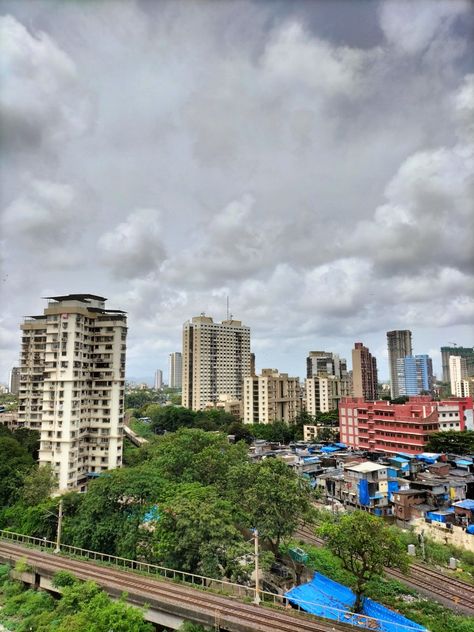 King's Circle (station code: KCE) is a railway station on the Harbour line of the Mumbai Suburban Railway network. King's Circle and Matunga stations are next to each other albeit the latter is on the Central line. It is named after the King's Circle Park, which was named after George V, the King-Emperor. The trains passing through King's Circle station are only the ones going to Bandra, Andheri and Goregaon from CSMT or Panvel and vice versa. Mumbai Train, Central Line, Small Moments, Railway Station, Mumbai, Train, In This Moment, Quick Saves