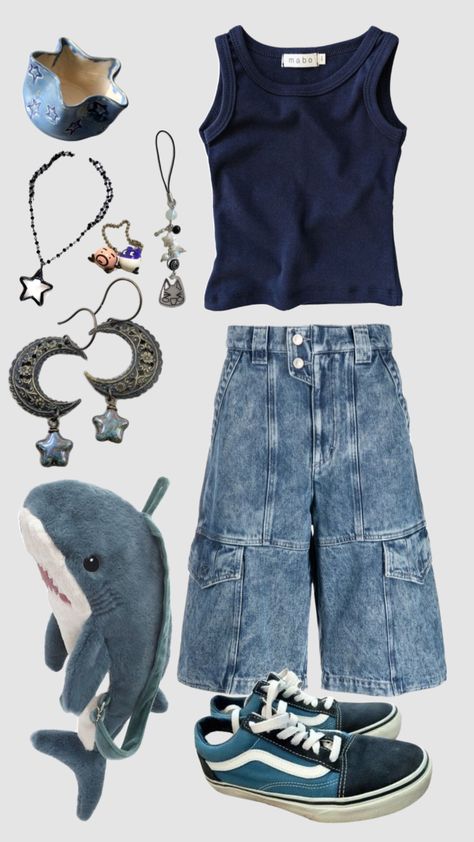 Shark Week Outfit, Funky Y2k Outfits, Outfits For The Aquarium, Outfit Ideas Aquarium, Animal Themed Outfits, Aquarium Outfit Ideas Aesthetic, Sea Core Outfits, Aquarium Date Outfit Ideas, Ocean Outfits Aesthetic