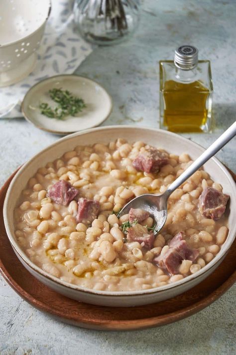 Great Northern Beans And Ham Hocks, Smoked Ham And Beans, Dry Great Northern Beans Recipe, Northern Beans And Ham Stovetop, Great Northern Beans Recipe Stove Top, Great Northern Beans Crockpot, Chili Recipe With Chicken, Great Northern Beans And Ham, Northern Bean Recipes