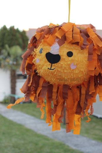 Tuto piñata Lion pour les 4 ans d'Elliot Lion Pinata, Lion Birthday Party, Pinata Diy, Lion Party, Lion King Party, Birthday Pinata, Lion Birthday, Lion King Birthday, Piñata Ideas