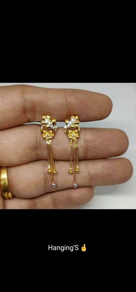 Dailyware Earrings Gold, Islamic Guidance, Gold Jewelry Prom, Jewelry Prom, Gold Bracelet Simple, Gold Jewelry Outfits, New Gold Jewellery Designs, Gold Earrings Models, Modern Gold Jewelry