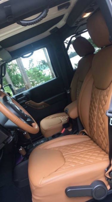 😮 Car Leather Seats, Jeep Wrangler Custom, Jeep Seats, Custom Interior, Leather Seats, Custom Car, Leather Seat, Leather Interior, Jeep Wrangler