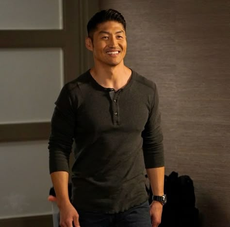 Dr Choi Chicago Med, Legal Cake, 2000s Crushes, Ethan Choi, Brian Tee, Med Doctor, Chicago Family, Chicago Shows, Chicago Med