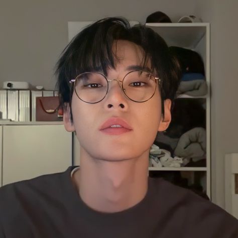 Asian Glasses, Korean Glasses, Korean Haircut, Asian Haircut, Boys Glasses, Korean Face, Boy Face, Cute Asian Guys, Face Men