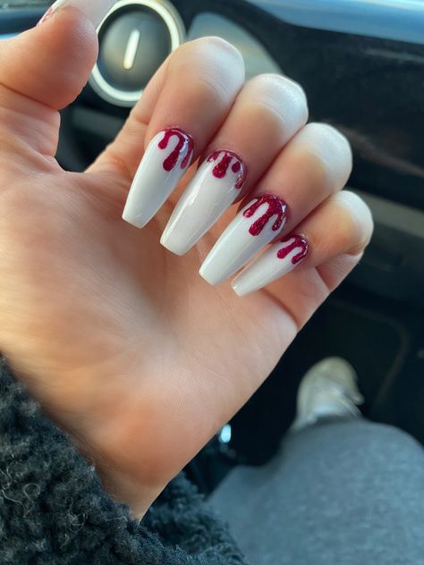 White Nails With Blood Drip, Blood Drip Nails, Blood Drip, Cute Halloween Nails, Drip Nails, Halloween Nail Designs, Minimalist Nails, Fire Nails, Nail Arts