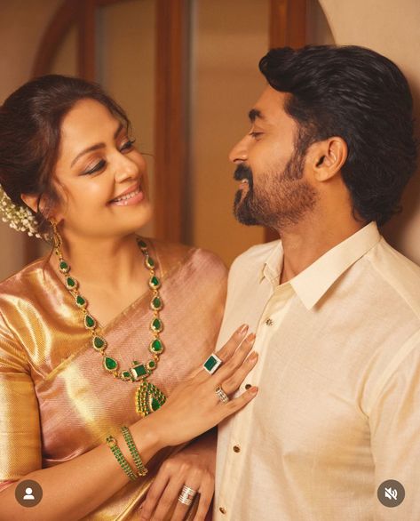 Jothika Hd Images, Surya And Jyothika, Surya Jothika, Surya Jyothika, Suriya Jyothika, Visualization Board, Album Layout, Romantic Videos, Photo Album Layout