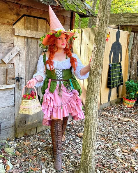 ✨🍓✨ Had a lovely time visiting the @stlrenfest for the second year in a row! 🍓✨ Everyone was very kind and I always have a great time at… | Instagram Pink Fairy Ren Faire, Ren Faire Witch Costume, Pink Ren Faire Outfit, Renfaire Inspiration, Fried Strawberries, Strawberry Witch, Hobbit Costume, Strawberry Fairy, Strawberry Outfit