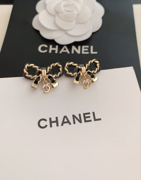 Chanel jewelry earrings