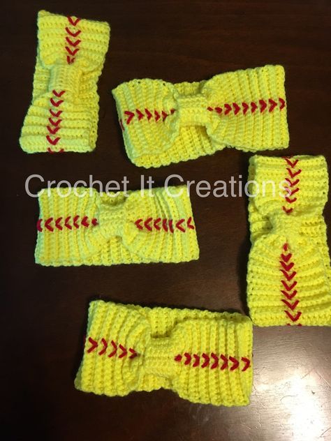 Crochet softball ear warmer from Crochet It creations. Visit www.crochetitcreations.com for crochet patterns and ideas. Or www.facebook.com/crochetitcreations to view or place custom crochet orders Crochet Softball Blanket, Crochet Softball Pattern, Softball Crochet Patterns Free, Crochet Softball, Plushie Ideas, Softball Headbands, Crochet Headbands, Headband Crochet, Crochet Headband Pattern