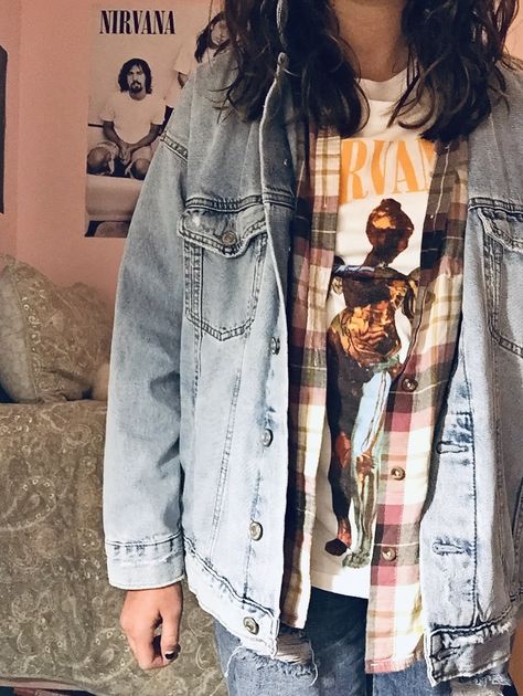 Retro Jean Jacket Outfit, Jean Jacket With Flannel Outfit, Flannel With Jacket Outfits, Flannel And Denim Jacket Outfit, Layering Jean Jacket Outfit, Layered Jean Jacket Outfit, 80s Flannel Outfit, Outfits With Flannels And Jeans, Jacket Over Flannel Outfit