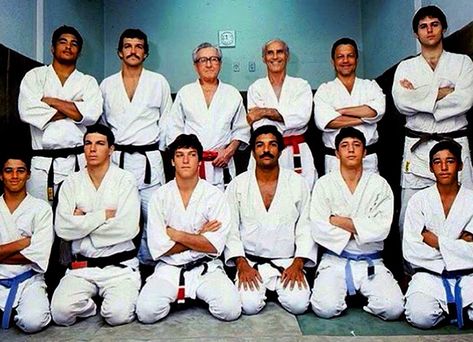 Gracie Jiu Jitsu, Blue Belt Jiu Jitsu, Jiu Jitsu Quotes, Brazilian Martial Arts, Martial Arts Forms, Boxe Thai, Famous Legends, Jiu Jitsu Training, Ju Jitsu