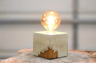 DIY Wood in Concrete DESK Lamp: 7 Steps (with Pictures) Desk Lamp Diy, Concrete Desk, Diy Concrete Planters, Vintage Light Bulbs, Concrete Lamp, Concrete Forms, Diy Concrete, Lamp Cord, Concrete Color